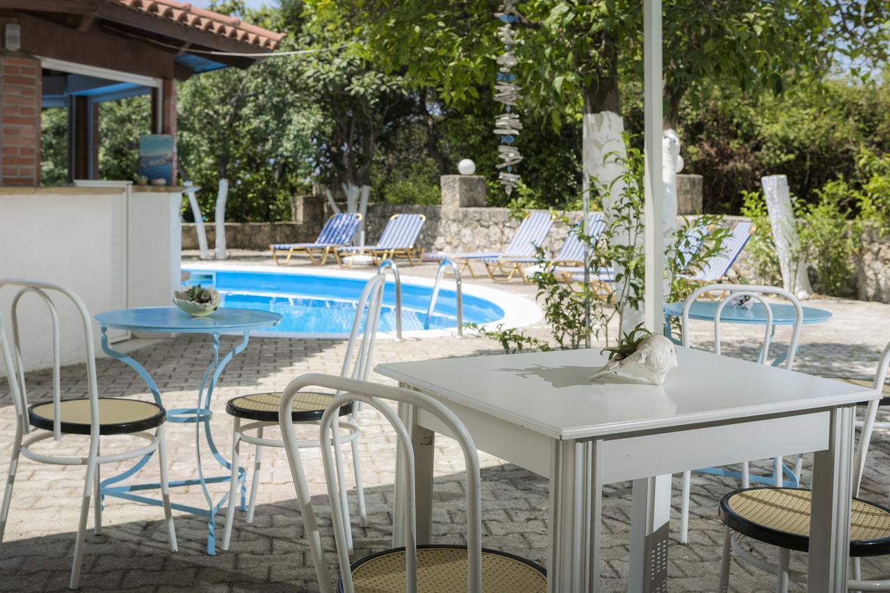 Vivian Apartments Vlachata Bagian luar foto